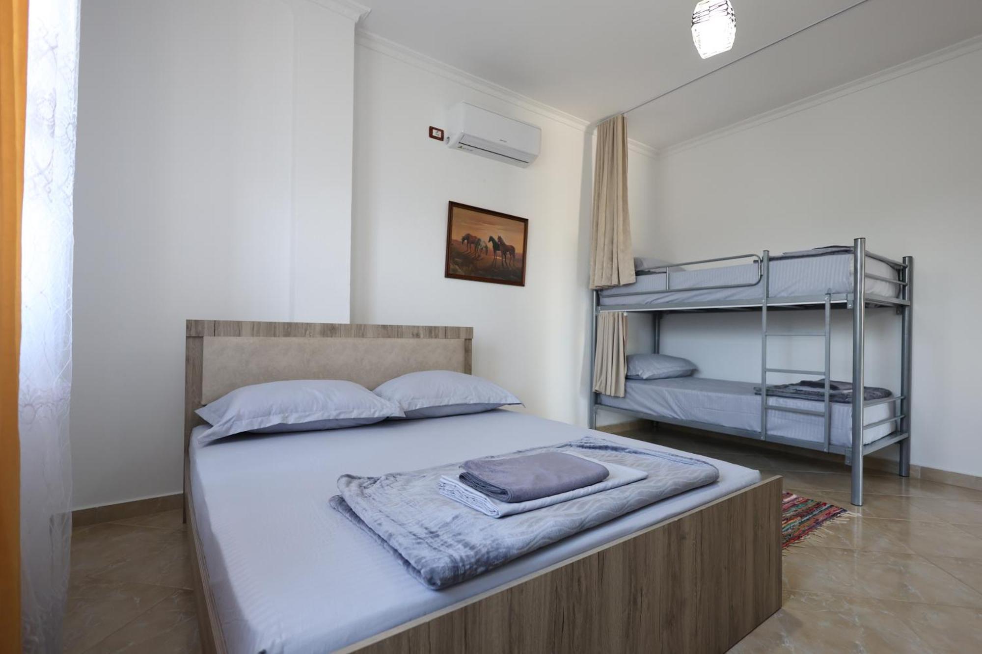 Hostel Baza - Swimming Pool